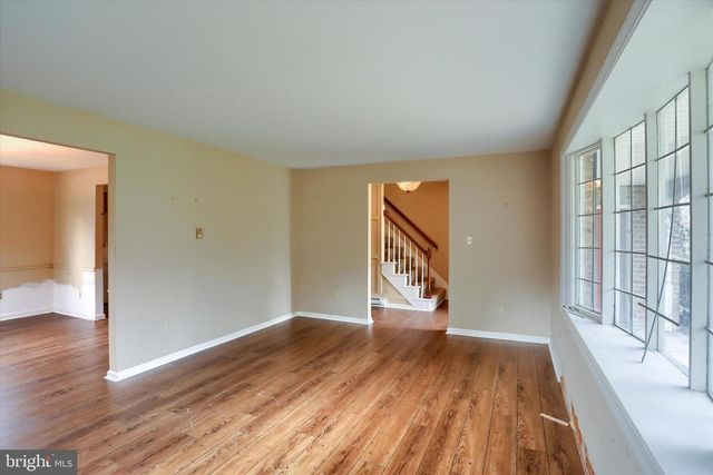 904 THORNWOOD LN, Carlisle, PA 17013