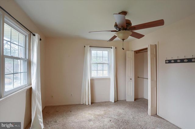 904 THORNWOOD LN, Carlisle, PA 17013