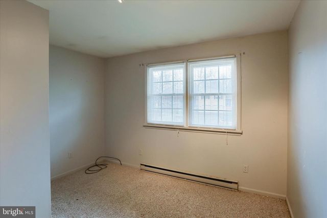 904 THORNWOOD LN, Carlisle, PA 17013