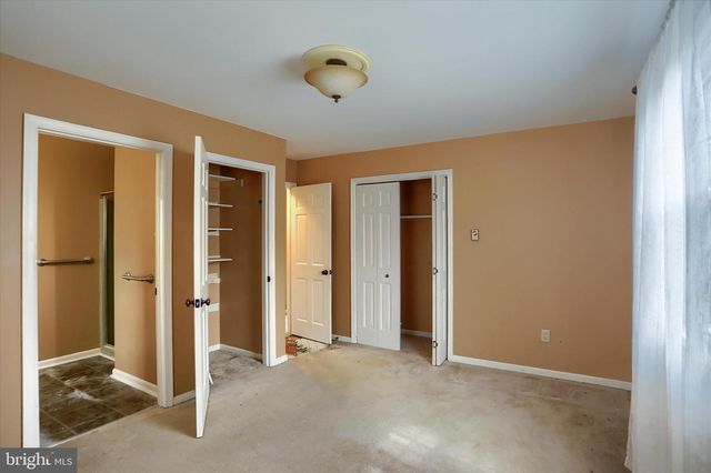 904 THORNWOOD LN, Carlisle, PA 17013