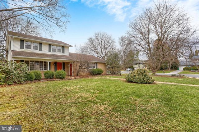 904 THORNWOOD LN, Carlisle, PA 17013