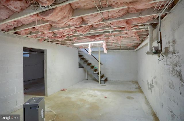 904 THORNWOOD LN, Carlisle, PA 17013