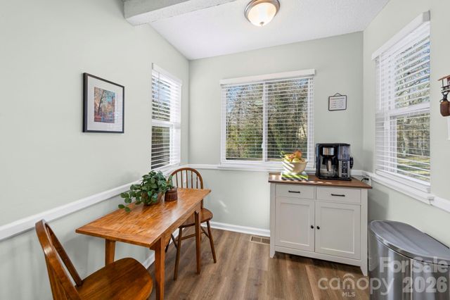 5019 Rolling Oak Lane, Charlotte, NC 28227