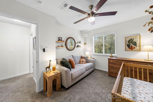 5019 Rolling Oak Lane, Charlotte, NC 28227