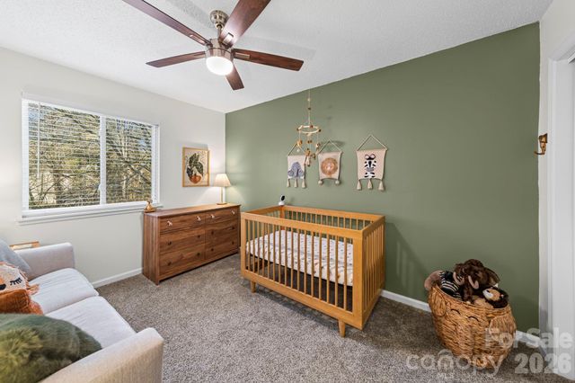 5019 Rolling Oak Lane, Charlotte, NC 28227