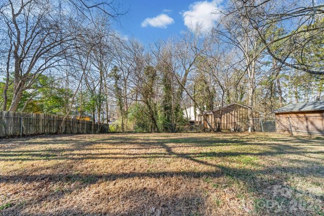 5019 Rolling Oak Lane, Charlotte, NC 28227