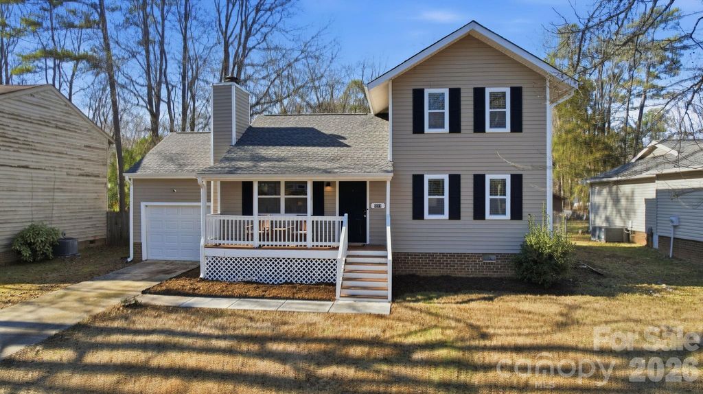 5019 Rolling Oak Lane, Charlotte, NC 28227