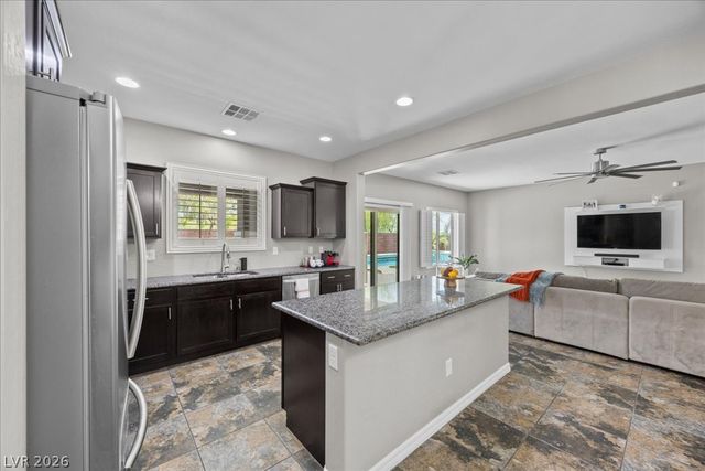 5532 Bristol Grove Lane, Las Vegas, NV 89135