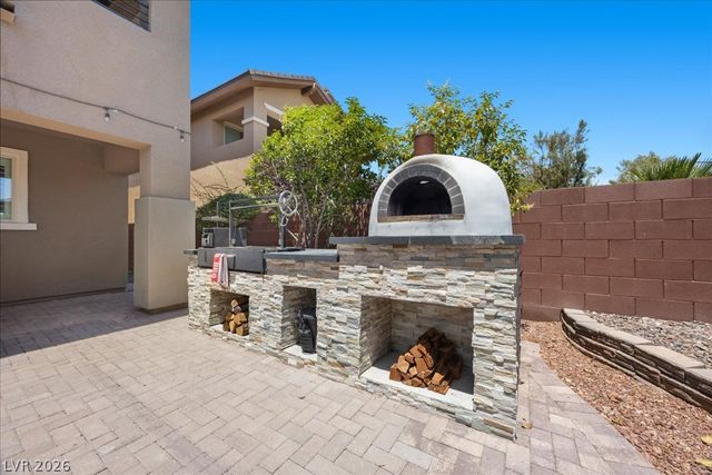 5532 Bristol Grove Lane, Las Vegas, NV 89135