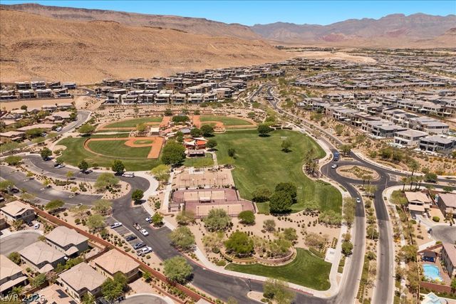 5532 Bristol Grove Lane, Las Vegas, NV 89135