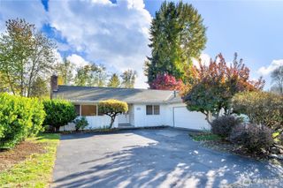 14260 110th Avenue NE, Kirkland, WA 98034