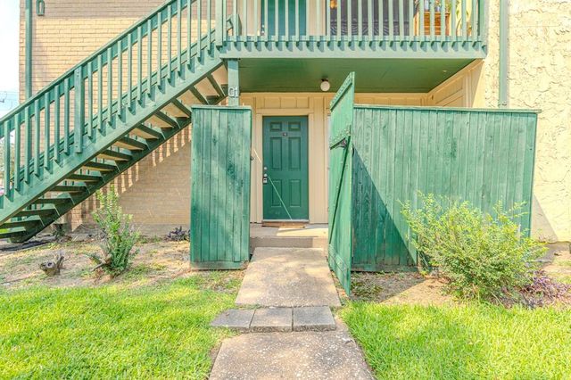 1516 Bay Area Boulevard Q1, Houston, TX 77058