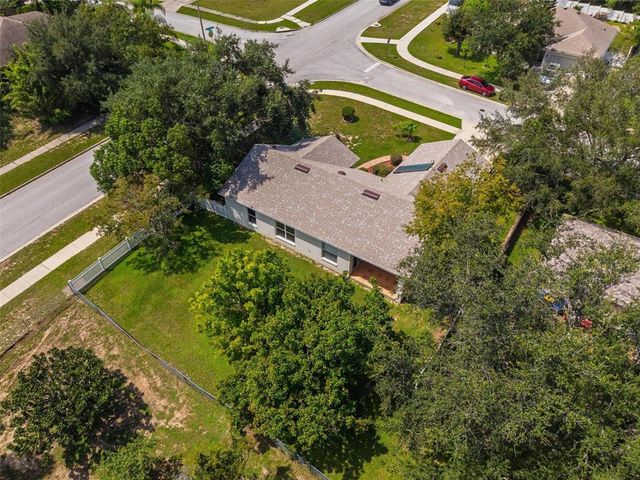 818 CHERRY LAUREL STREET W, Minneola, FL 34715