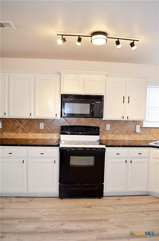 2105 Merle Drive, Copperas Cove, TX 76522