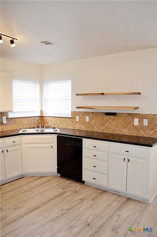 2105 Merle Drive, Copperas Cove, TX 76522