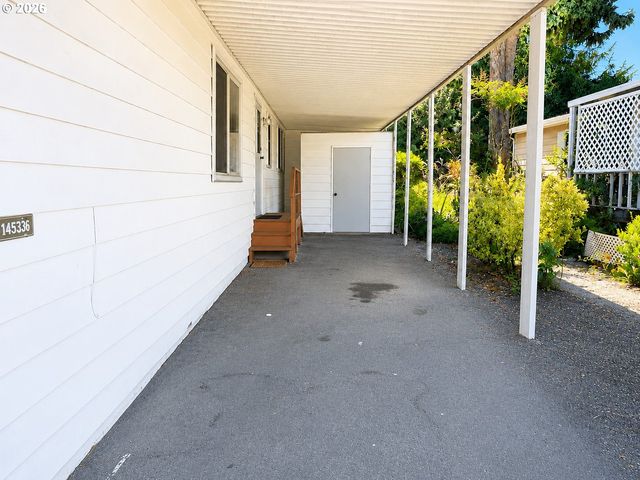 13640 Se HIGHWAY 212 18, Clackamas, OR 97015