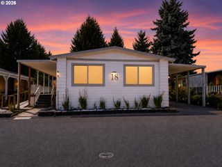 13640 Se HIGHWAY 212 18, Clackamas, OR 97015
