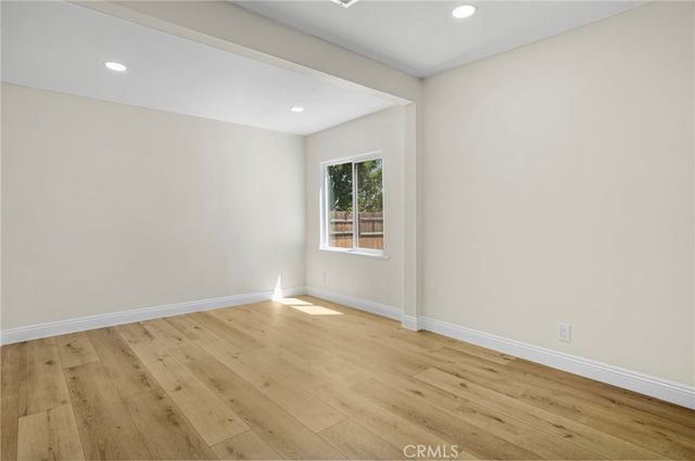 19143 19145 Jovan Street, Tarzana, CA 91335