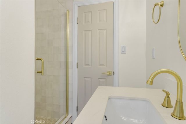 19143 19145 Jovan Street, Tarzana, CA 91335