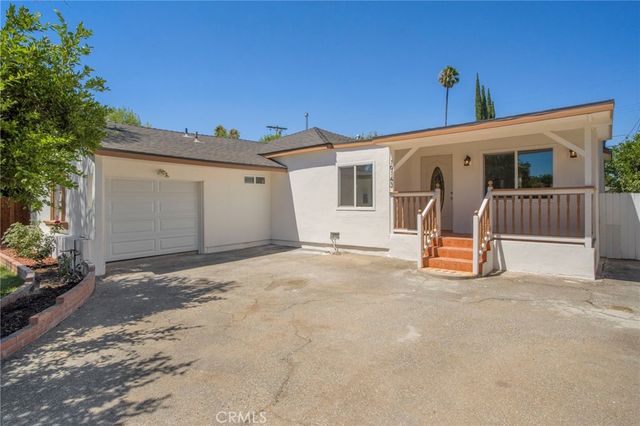 19143 19145 Jovan Street, Tarzana, CA 91335