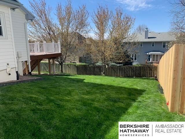 1104 Roland Drive, Papillion, NE 68046