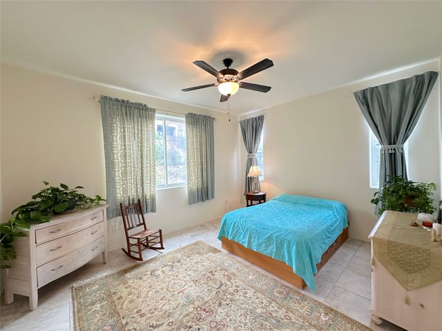 20 Via Bella, Santa Fe, NM 87507