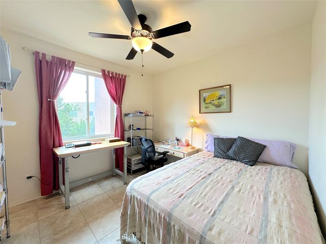 20 Via Bella, Santa Fe, NM 87507