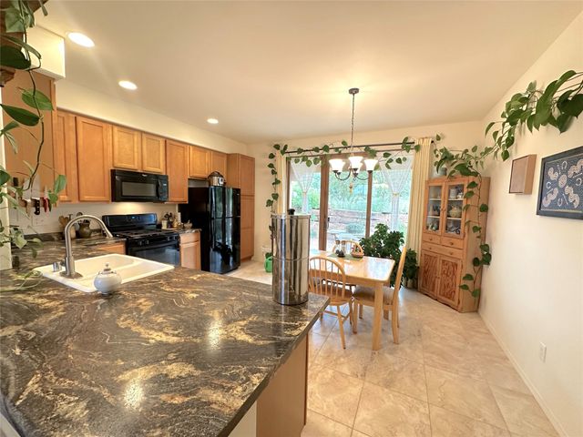 20 Via Bella, Santa Fe, NM 87507