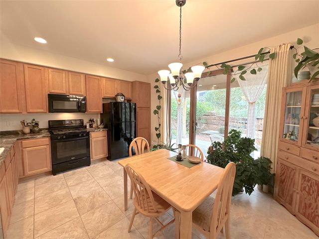 20 Via Bella, Santa Fe, NM 87507