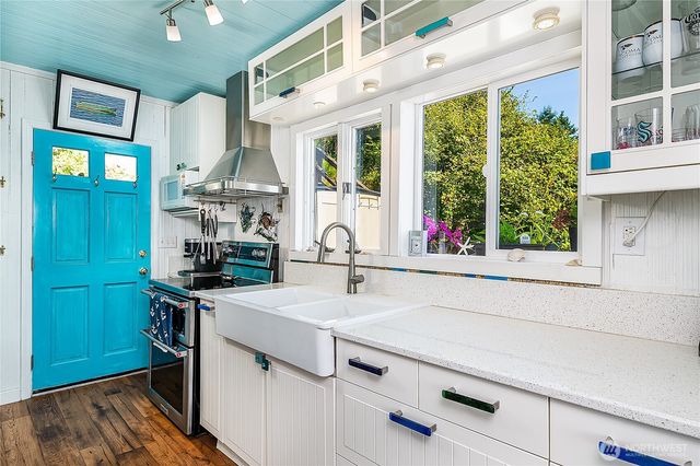 13037 SW Bachelor Road, Vashon, WA 98070