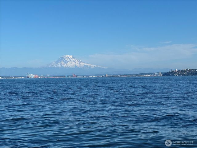 13037 SW Bachelor Road, Vashon, WA 98070
