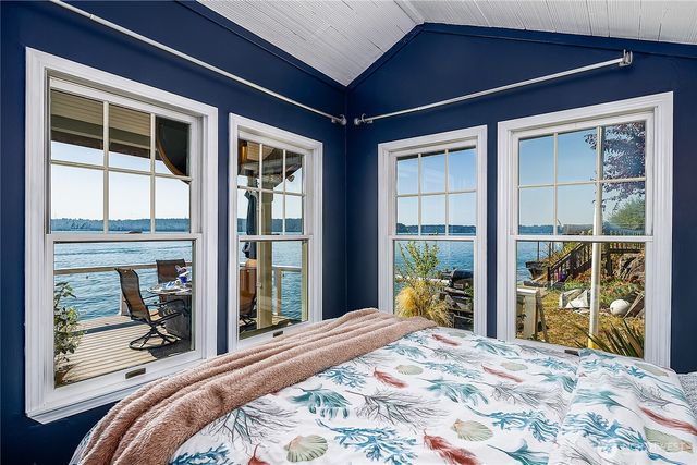 13037 SW Bachelor Road, Vashon, WA 98070