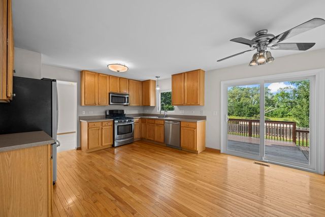 2072 Norwich Drive, Bartlett, IL 60103
