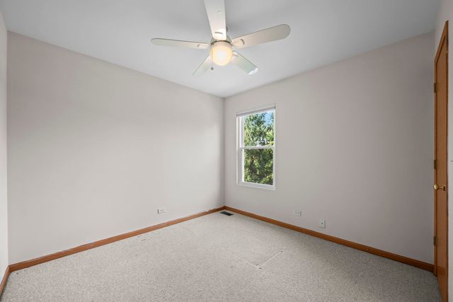 2072 Norwich Drive, Bartlett, IL 60103