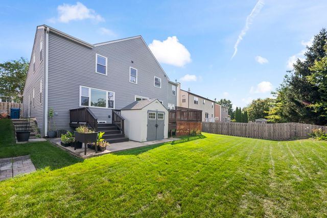 2072 Norwich Drive, Bartlett, IL 60103