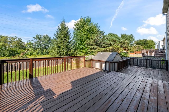 2072 Norwich Drive, Bartlett, IL 60103