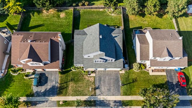 2072 Norwich Drive, Bartlett, IL 60103