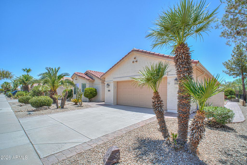 2461 E FIESTA Drive, Casa Grande, AZ 85194 — photo 2