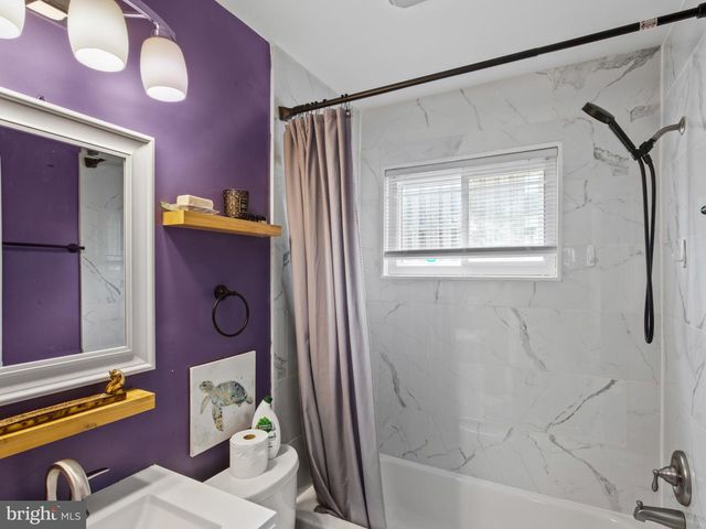 414 CARMODY HILLS DR, Capitol Heights, MD 20743