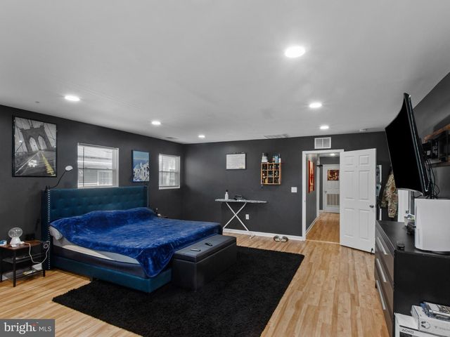 414 CARMODY HILLS DR, Capitol Heights, MD 20743