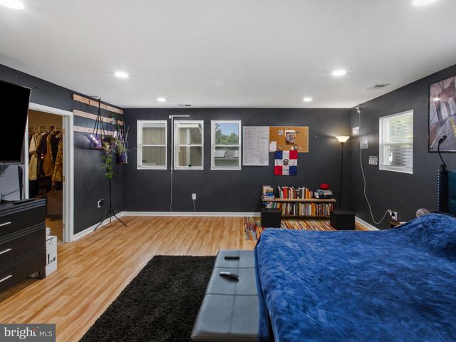 414 CARMODY HILLS DR, Capitol Heights, MD 20743