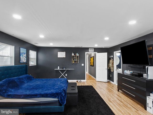 414 CARMODY HILLS DR, Capitol Heights, MD 20743