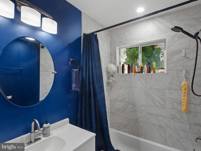 414 CARMODY HILLS DR, Capitol Heights, MD 20743