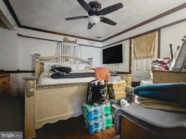 215 BROWNING LN, Brooklawn, NJ 08030