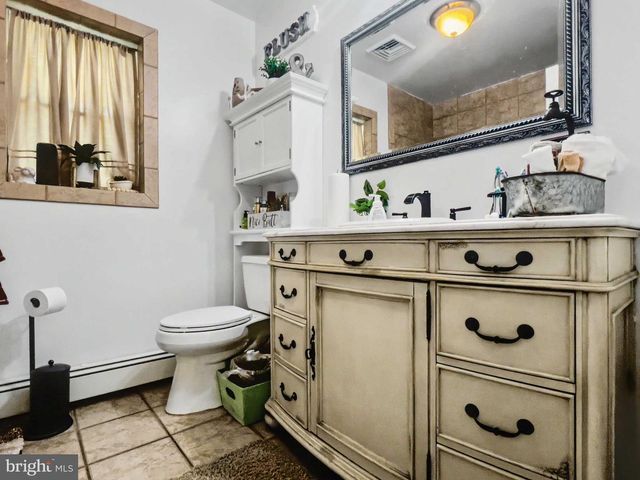 215 BROWNING LN, Brooklawn, NJ 08030