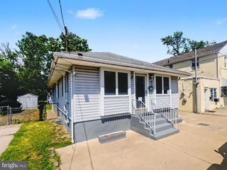 215 BROWNING LN, Brooklawn, NJ 08030
