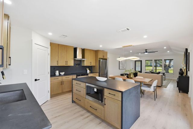 1011 Sycamore Road, Richmond, TX 77469