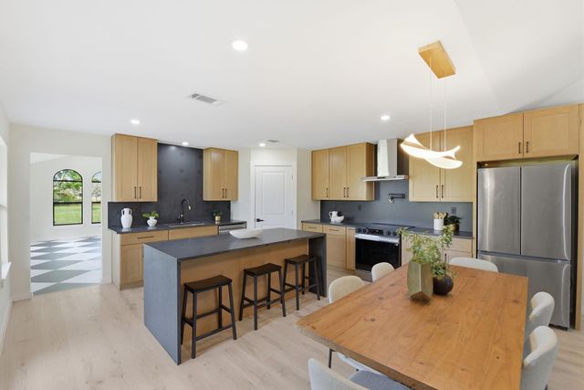 1011 Sycamore Road, Richmond, TX 77469