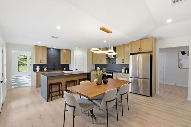 1011 Sycamore Road, Richmond, TX 77469