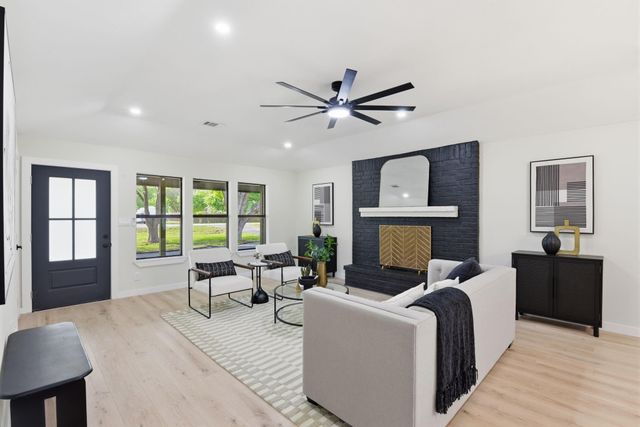 1011 Sycamore Road, Richmond, TX 77469